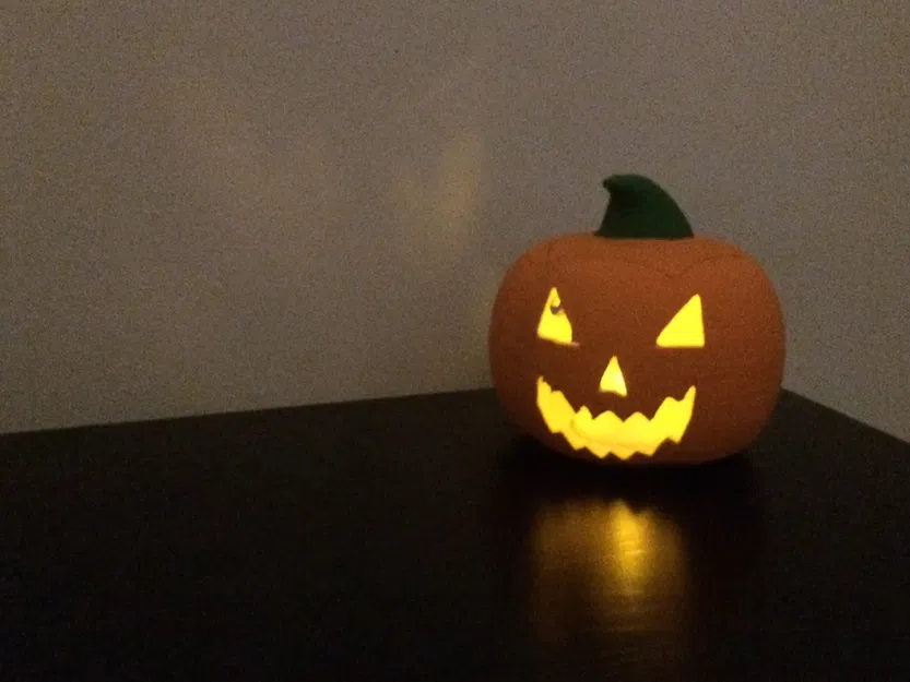 Bí ngô 3 mặt cho Halloween - Image 1