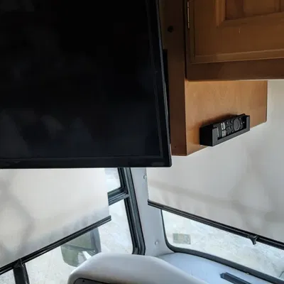 Giá đỡ điều khiển từ xa Fire TV cho Toshiba và Hisense