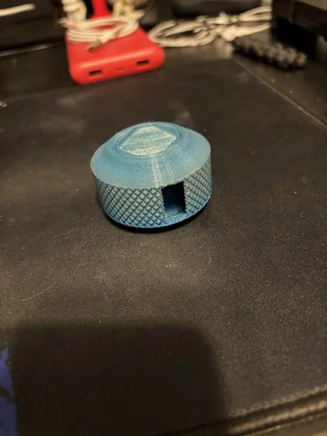 Giá đỡ cáp USB cuộn lại có thể xếp chồng với thiết kế i... - Image 1