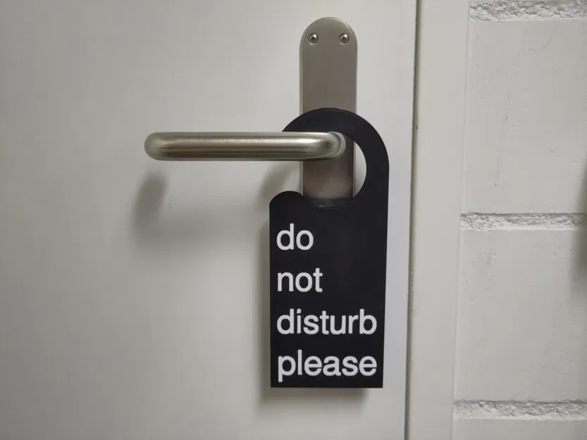 Biển báo "Xin đừng làm phiền" treo cửa 6 lớp - Image 1