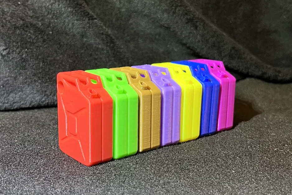 Móc khóa hình bình xăng Jerry can - Image 2