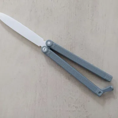 Con dao bướm/Đồ chơi Balisong (Không cần phần cứng) lưỡi tập luyện remix