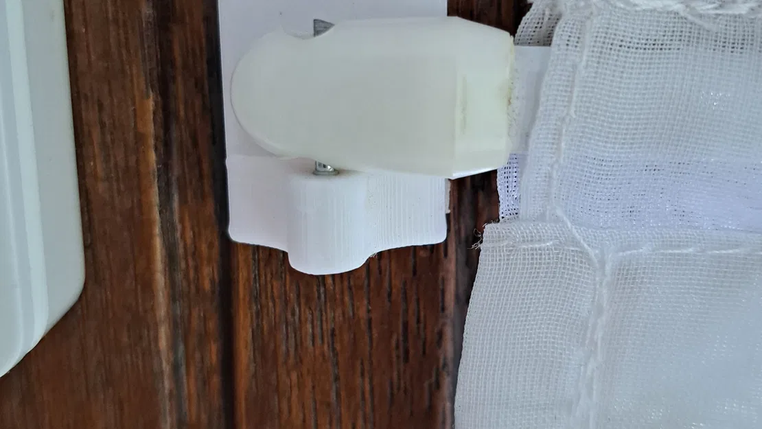 Móc rèm thay thế cho các móc bị mất - Image 1