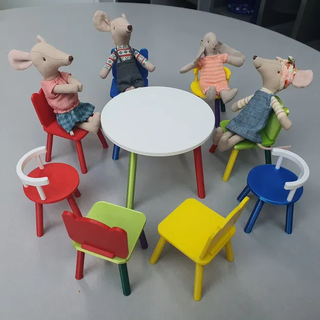 Bàn và ghế cho búp bê chơi đùa - Image 1
