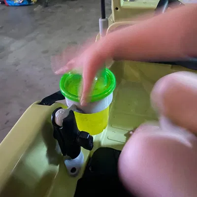 Giá đỡ cốc Ram mount cho trẻ em sử dụng cốc take-n-toss