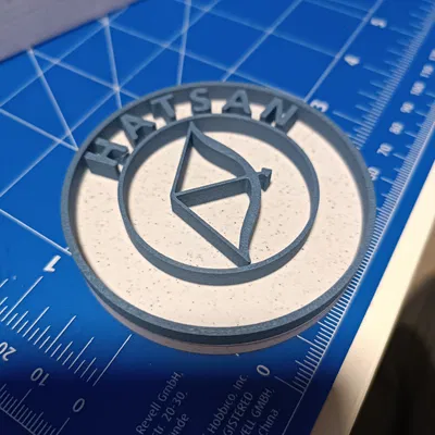 Biểu tượng Hatsan với kích thước lớn hơn gấp đôi