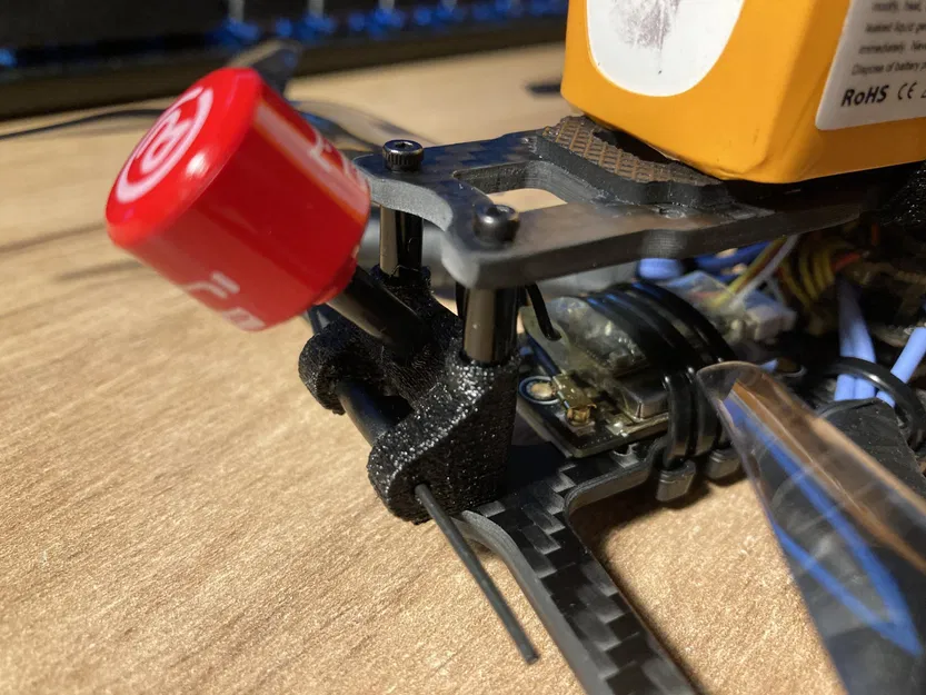 Giá đỡ ăng-ten AlfaRC Fi-150 cho drone - Image 1