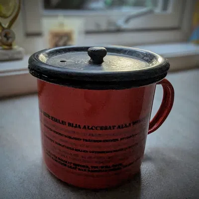 Nắp cốc nhỏ hoàn hảo giữ đồ uống nóng