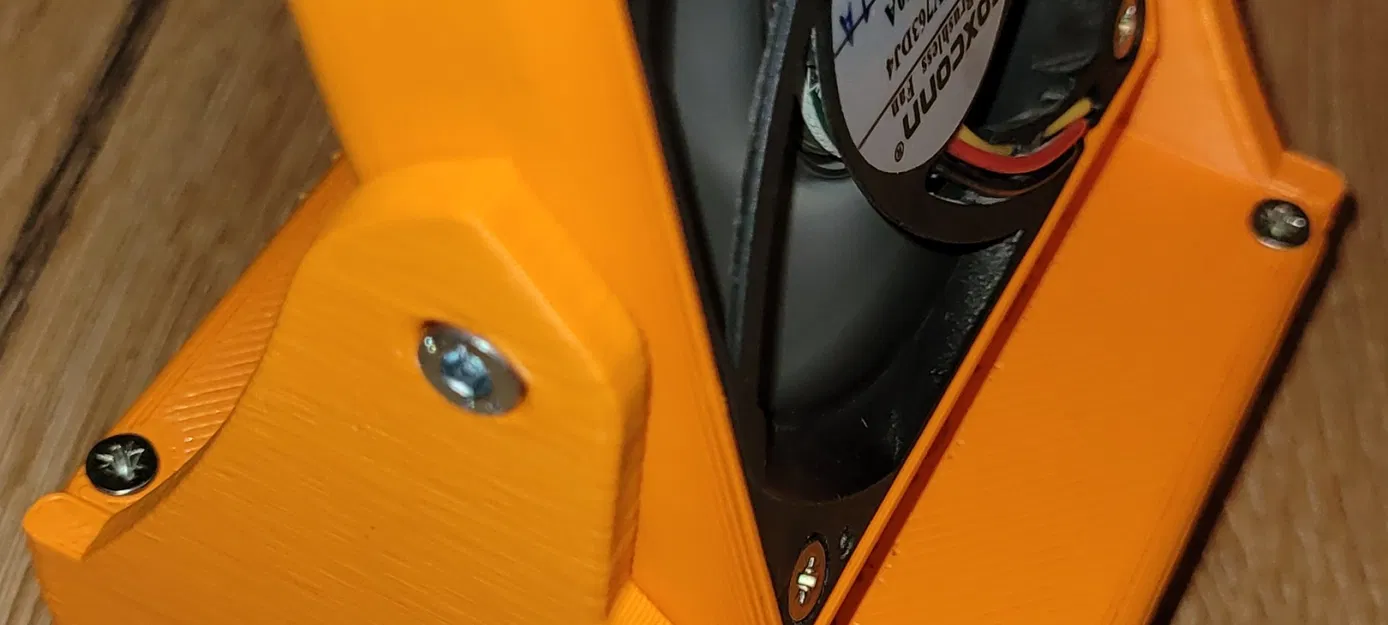 Quạt bàn 70mm sử dụng pin 9V với công tắc bật/tắt - Image 1