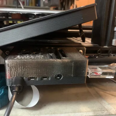Vỏ Pi4B gắn ray cho máy in 3D Ender 3