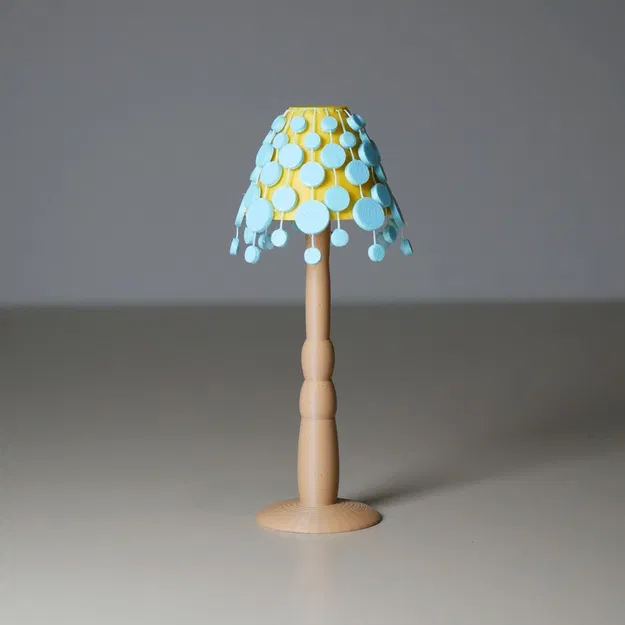 Mô Hình Đèn Bàn Tiêu Chuẩn Tỉ Lệ 1/20 - Image 1