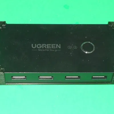 Giá đỡ thiết bị hình vuông có lỗ gắn vít điều chỉnh đư...