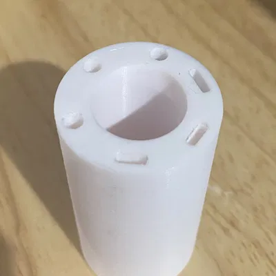 Giá đỡ tập tài liệu thương hiệu Husky từ Home Depot