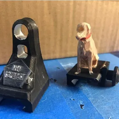 **Mô hình ngắm sắt FedBoi Hushpuppy**