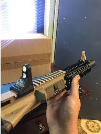 **Mô hình ngắm sắt FedBoi Hushpuppy** - Image 2