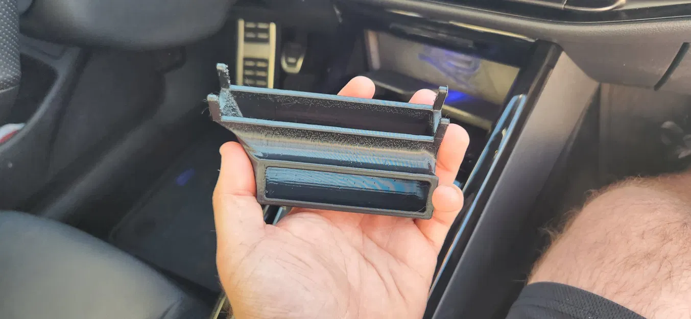 Hướng gió cho Mk8 Golf đến bộ sạc không dây - Image 1