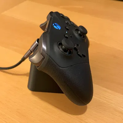 Giá đỡ sạc tối giản cho tay cầm Xbox Elite 2