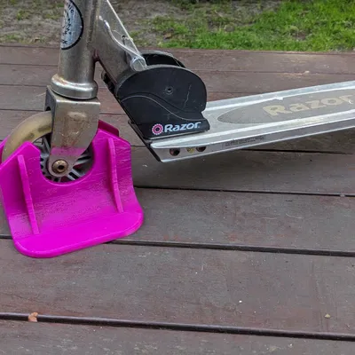 Giá đỡ xe scooter cho trẻ em kiểu Razor