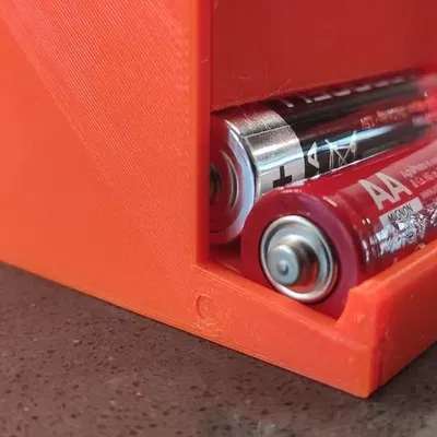 Máy phân phối pin kích thước AA cho 25 viên pin