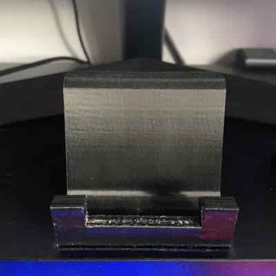 Giá đỡ điện thoại với lỗ khoét cho thanh Home iPhone