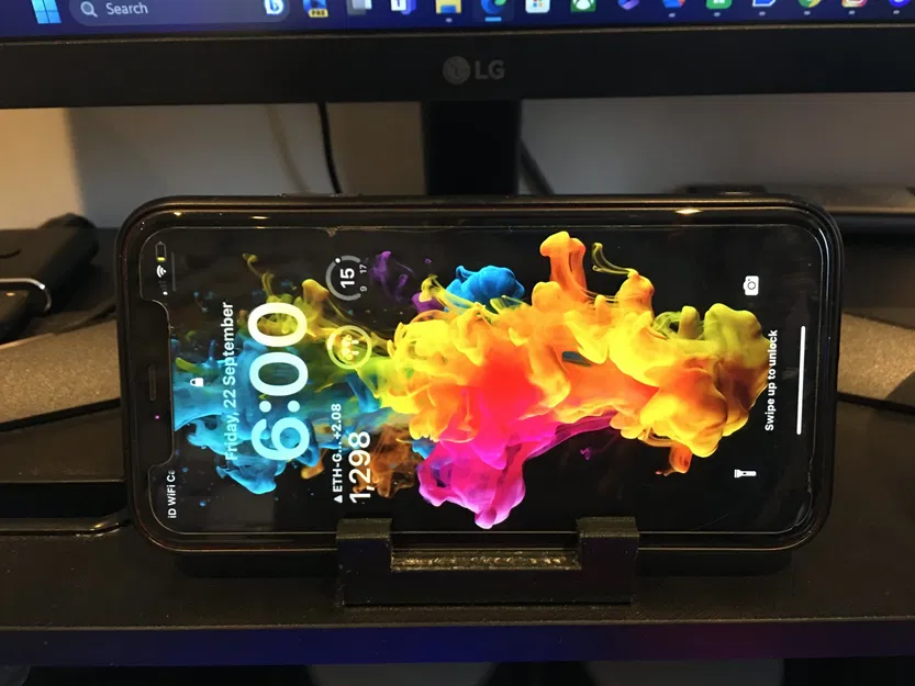 Giá đỡ điện thoại với lỗ khoét cho thanh Home iPhone - Image 3