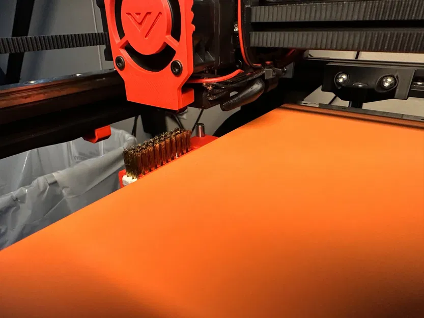 Giá đỡ bàn chải vòi Ender 5 với khớp nối sexbolt - Image 1