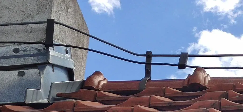 Kẹp cáp đồng trục cho ứng dụng ngoài trời - Image 3