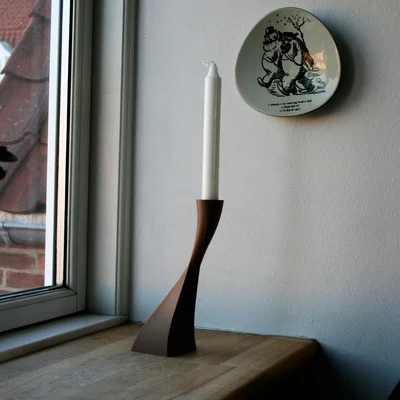 Giá đỡ nến hình vuông chuyển sang hình tròn