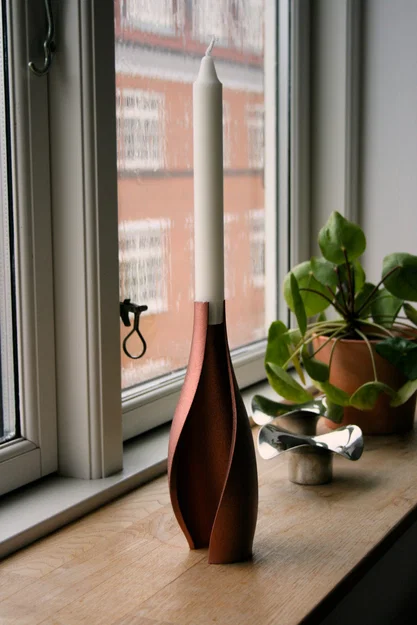 Giá đỡ nến hình chai với khoảng cách âm - Image 1