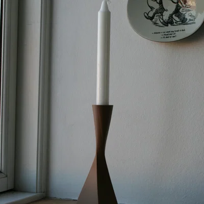 Giá đỡ nến hình vuông chuyển sang hình tròn