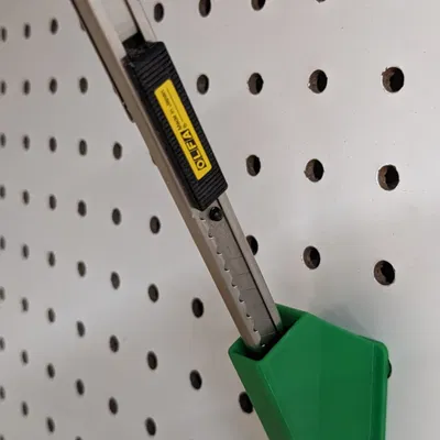 Giá đỡ dao cắt snap 9mm cho bảng treo dụng cụ