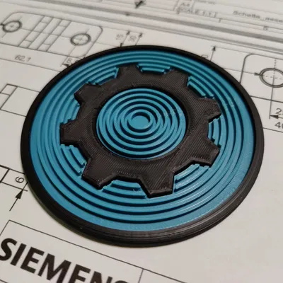 Giá đỡ ly hình bánh răng với họa tiết tròn