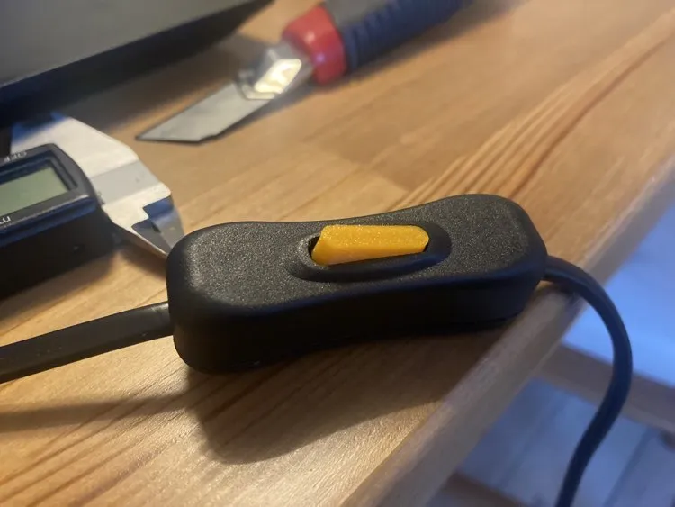 Sửa chữa công tắc đèn cho đèn bàn hỏng - Image 1