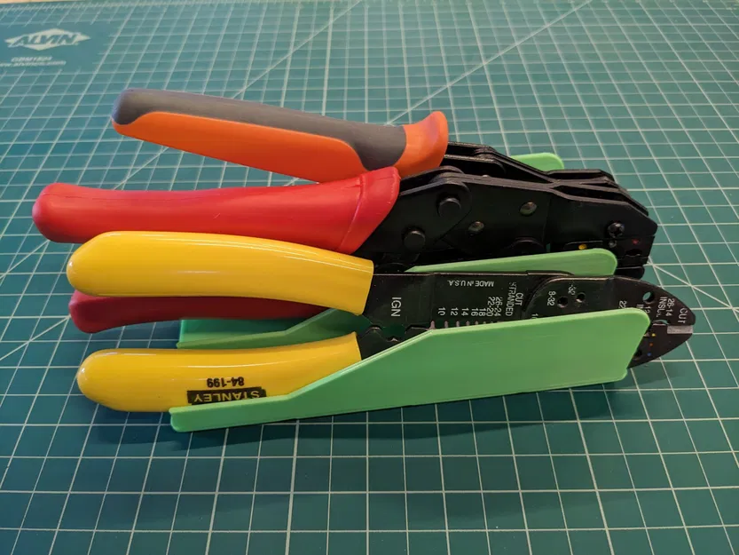 Giá đỡ kìm rộng cho hệ thống Gridfinity - Image 1