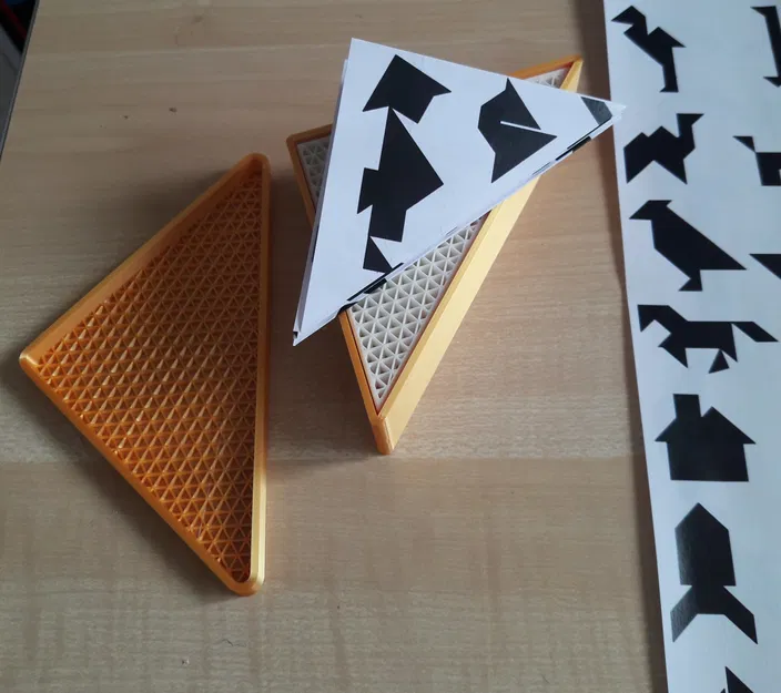 Tangram trong hộp hình tam giác - Image 5