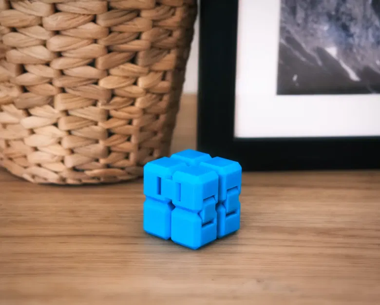 Khối lập phương vô tận với bản nâng cấp cao cấp - Image 1