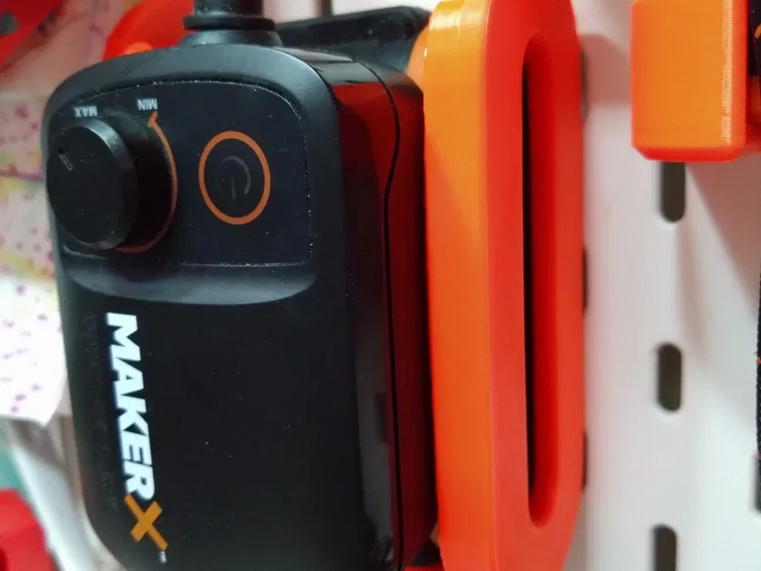 Giá đỡ pin WORX MakerX tương thích Skadis T-Nut 2Ah - Image 1