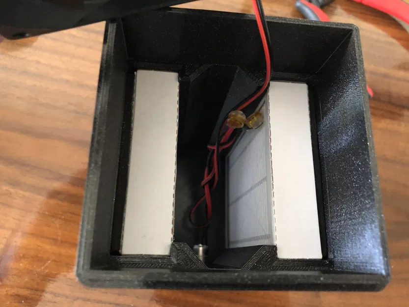 Máy lọc không khí nhỏ gọn cho môi trường in 3D - Image 10