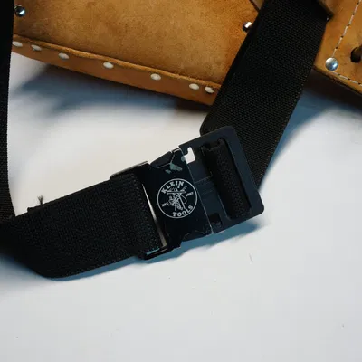 Thay thế kẹp thắt lưng công cụ Klein Tools cho dây 2 inch