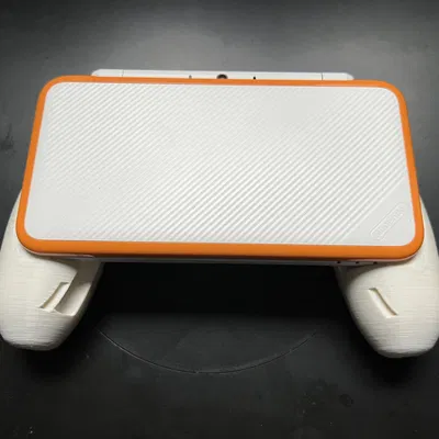 Cán cầm mới cho Nintendo 2DS XL