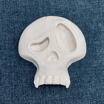 **Hộp sọ điêu khắc phong cách Sus không cần hỗ trợ**