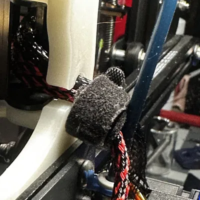 Giá đỡ dây cáp 30x10 cho máy in Ender 3