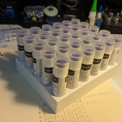 Khay đựng keo tím 30 cái của Amazon