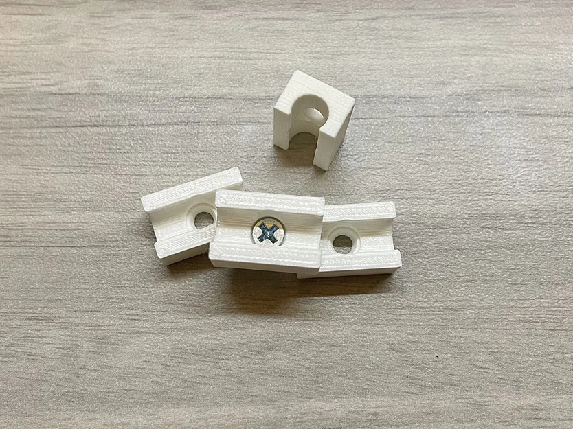 Kẹp gắn ống đường kính 1/4 inch cho hệ thống lọc nước - Image 1