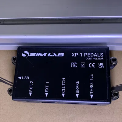 Giá đỡ hộp điều khiển chân ga Sim-Lab XP-1
