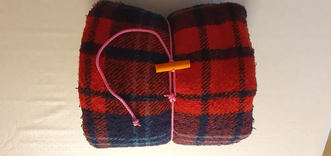 Nút buộc đa năng cho đồ đạc như chăn, thảm yoga, đệm - Image 1