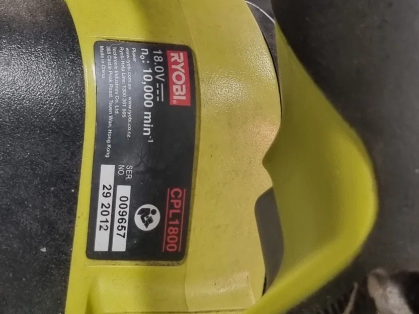 Giá đỡ máy phay Ryobi treo tường theo chiều dọc - Image 2