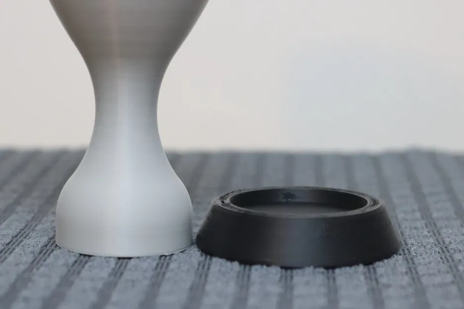 Cúp hoa văn xoắn ốc với đế tách biệt - Image 2