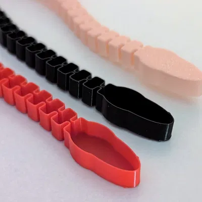 Bình hoa linh hoạt in theo chế độ xoắn ốc