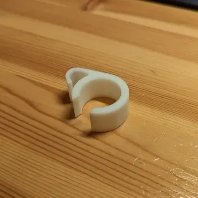 Kẹp cáp hình ống cho khung máy cắt cỏ Parkside 40V